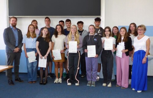 Naši studenti získali Cambridge certifikáty