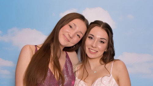 Tereza a Veronika pomohly zraněné řidičce