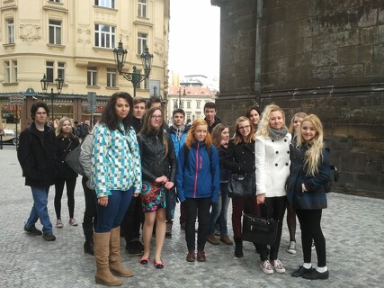 Sexta ve světě politiky a financí