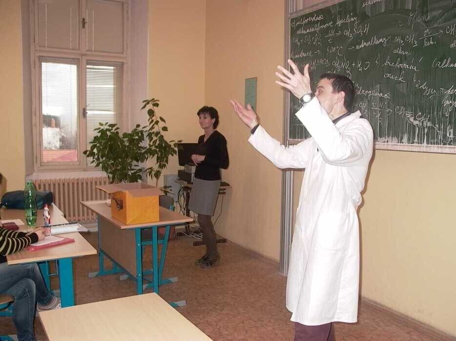 kf6yu4xkd9_____g9zrq325c6-ceny-za-chemii-2013-037_1170_700_SHRINK_ONLY__85_jpg_