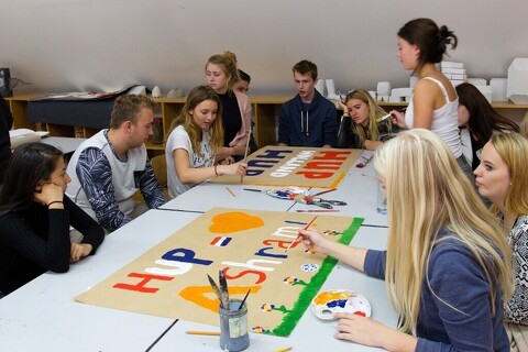 Jestli nás něco dělí, rozhodně to není jazyková bariéra