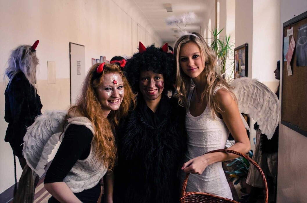 fszre0fgy9_____c6an9jzmjl-dsc-0654