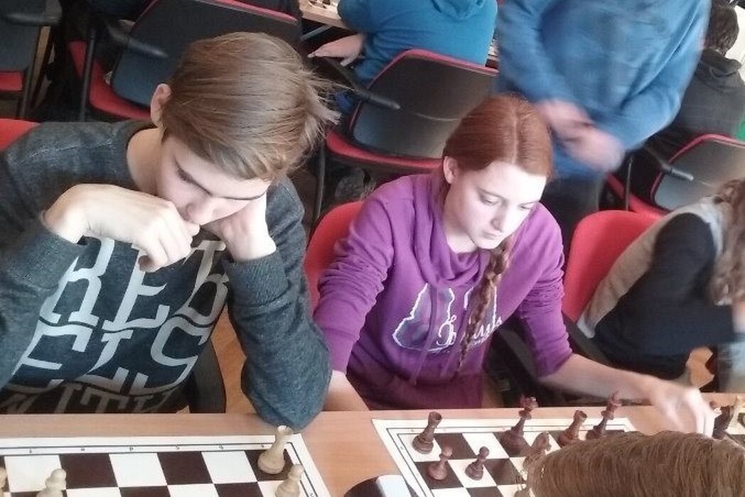 jh33jvp6s6_____oyh01wmup8-20151203