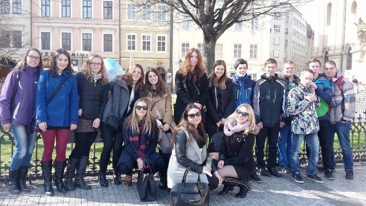 6fl10g0uij_____zj2t5ajxmo-20160317-120400