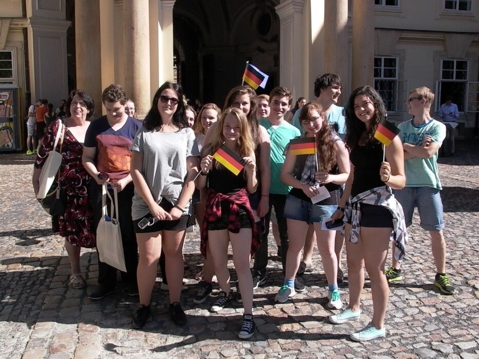 wls3uctf9y_____mfs5f7sstq-1ambasada-c1b-021