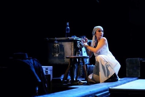 Sedíte v hledišti, avšak duší jste součástí Želar