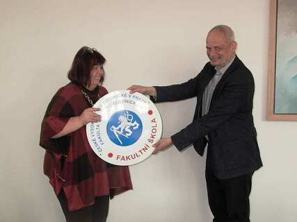 Gymnázium Zikmunda Wintra se stalo Fakultní školou FEL ČVUT v Praze!