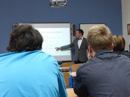 Víte, že vám ročníková práce může usnadnit vstup na vysokou školu?